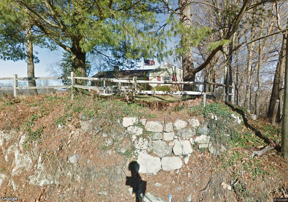 12 Wakemore St, Darien, CT 06820 - photo 1