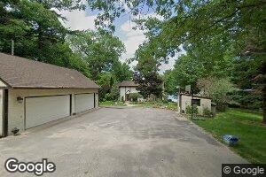 821 Tanglewood Dr, Saint Paul, MN 55126