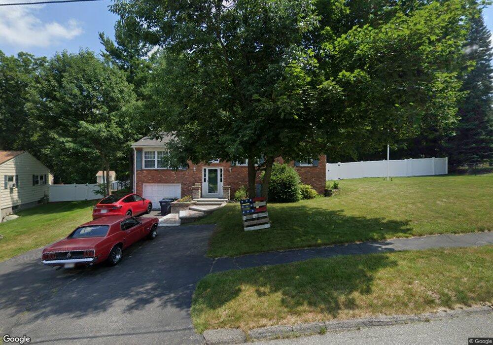 64 Crestview Dr, Holden, MA 01520 - photo 1