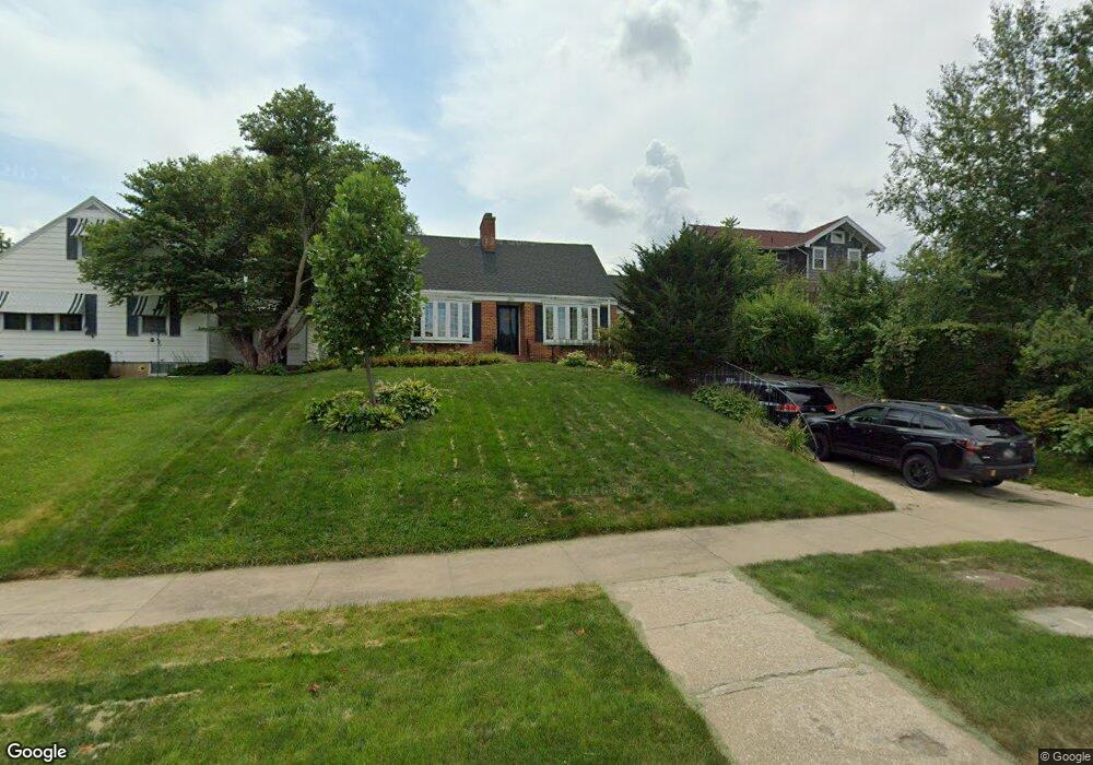 1320 W Main St, Marshalltown, IA 50158 - photo 1