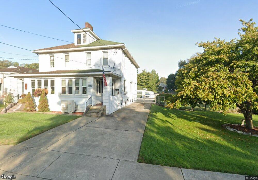 251 Clark St, Lemoyne, PA 17043 - photo 1