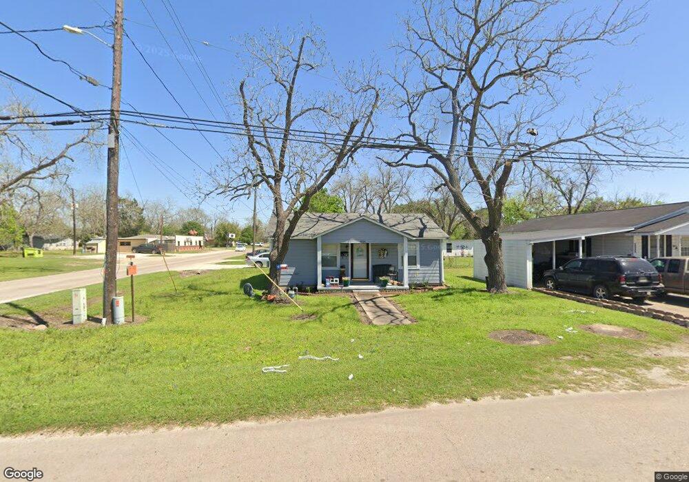 1601 Avenue H, Bay City, TX 77414 - photo 1