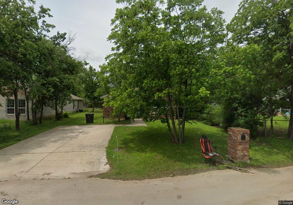 433 Sabine Ave, Cleburne, TX 76031 - photo 1