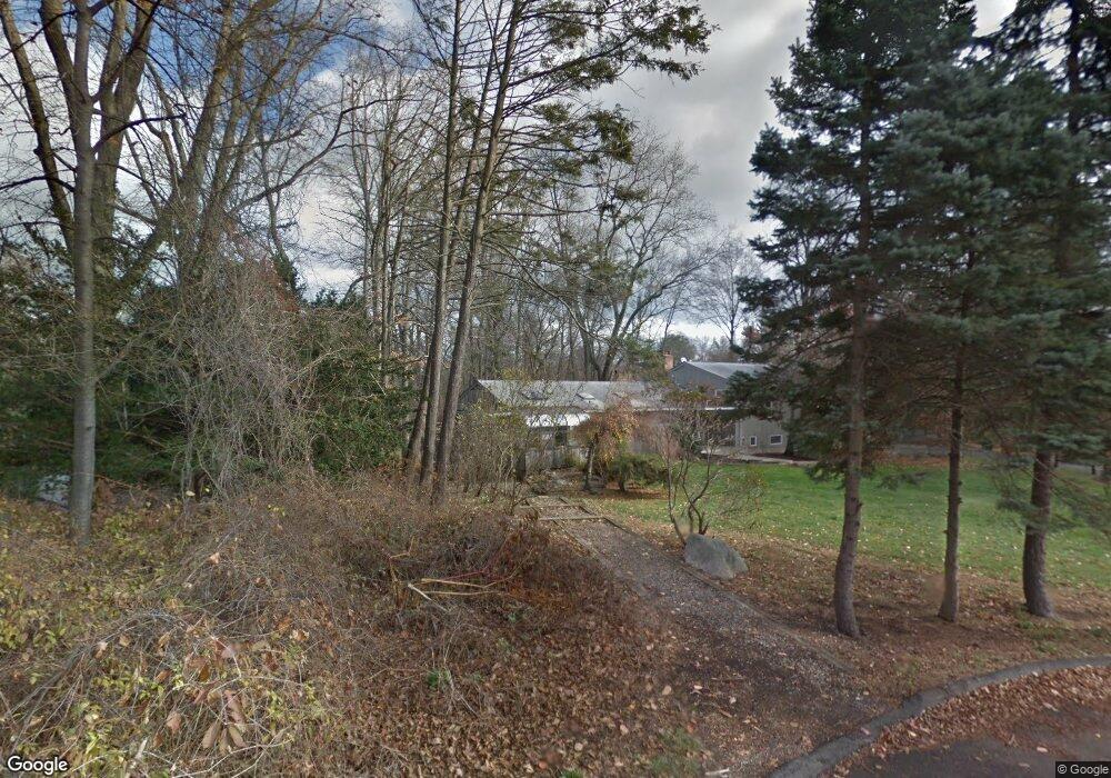 6 Sasqua Pond Rd, Norwalk, CT 06855 - photo 1