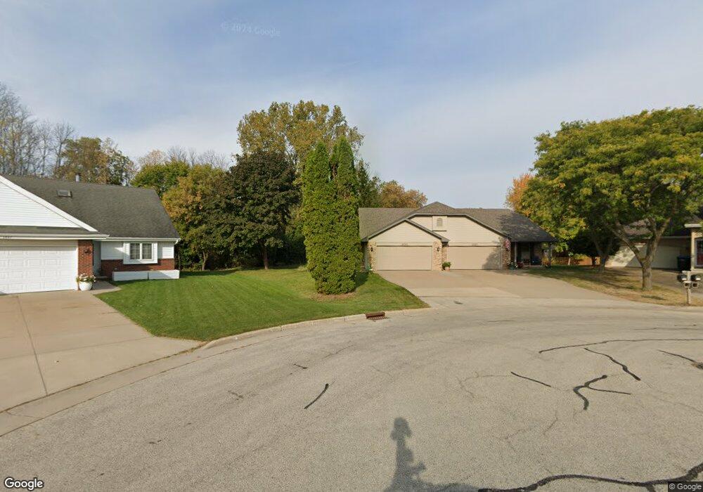 2685 N Millbrook Rd, Appleton, WI 54914 - photo 1