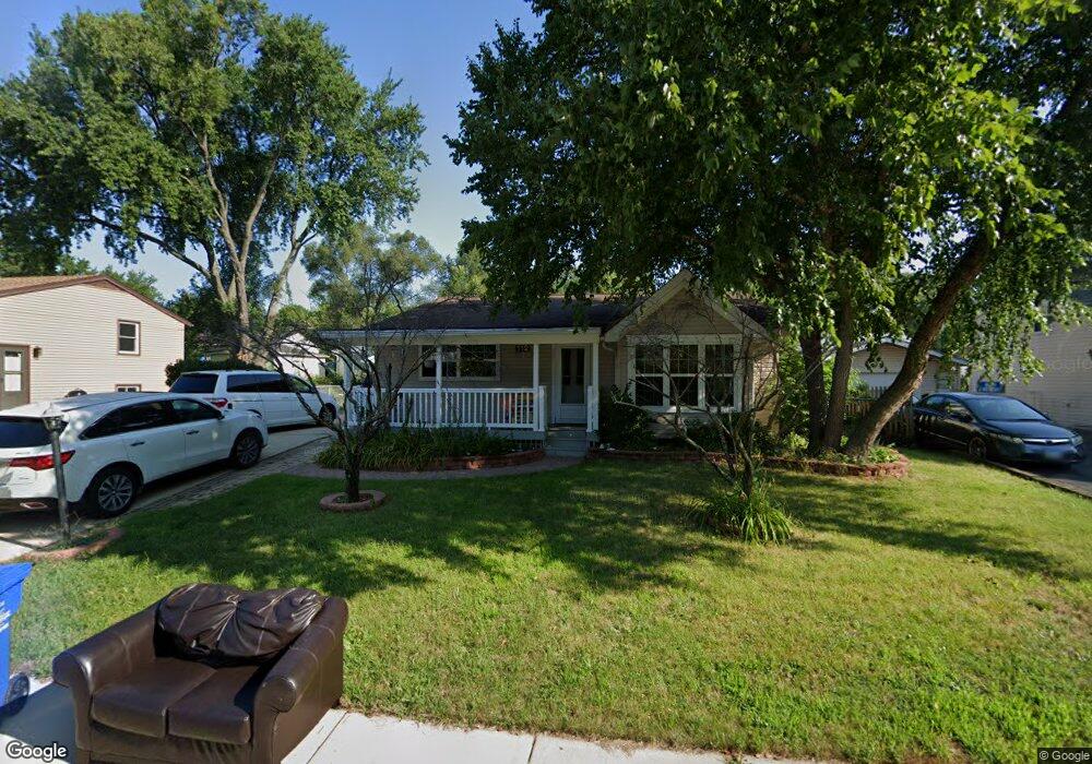 112 Del Rio Rd, Carpentersville, IL 60110 - photo 1