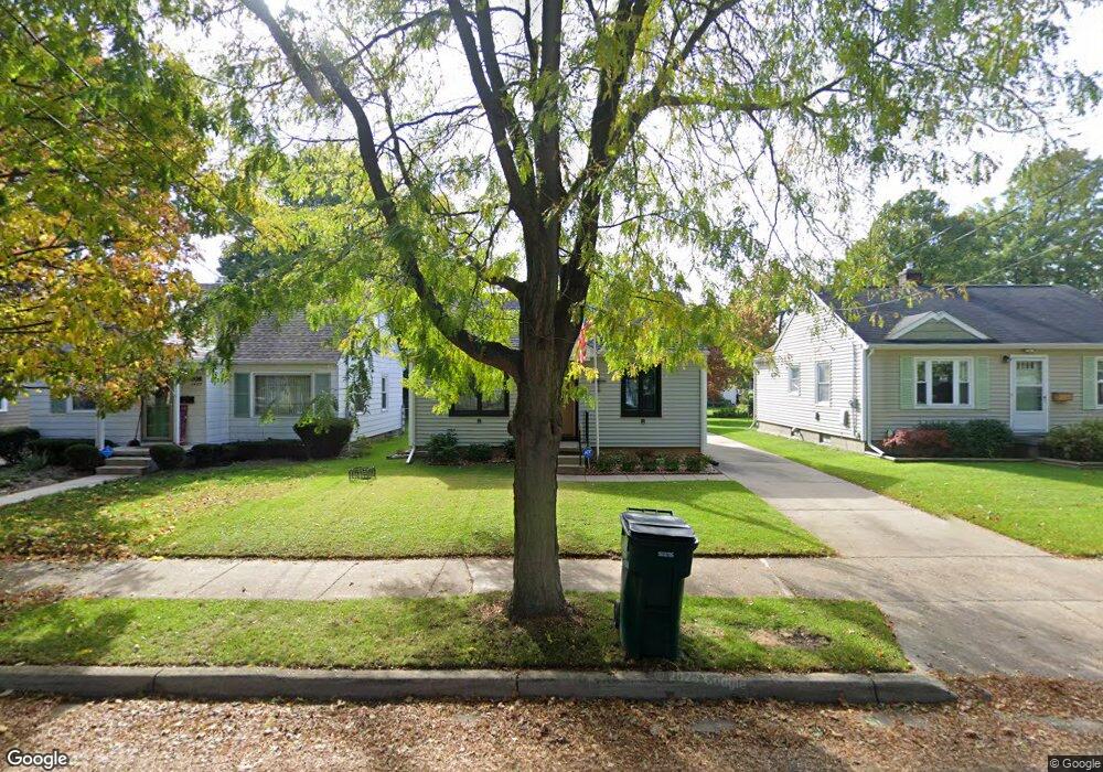 1407 Lenore Ave, Lansing, MI 48910 - photo 1