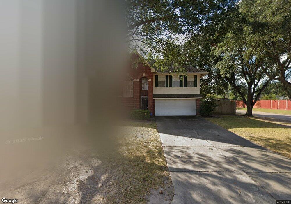 7875 Yellow Pine Dr, Houston, TX 77040 - photo 1