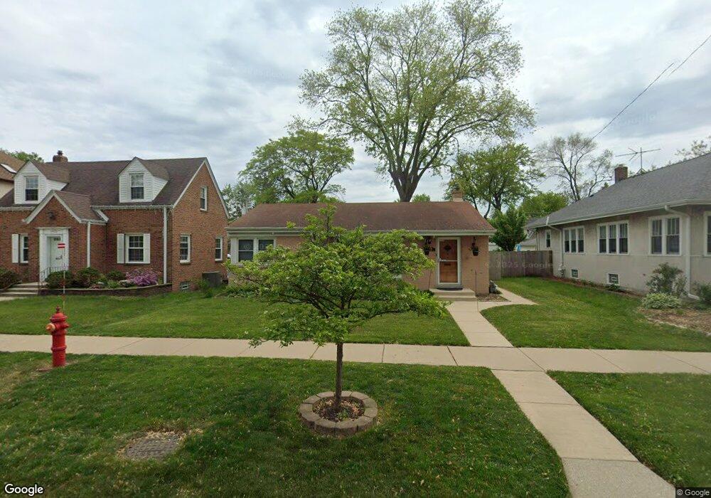 1447 E Walnut Ave, Des Plaines, IL 60016 - photo 1