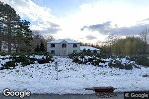 8 Pike St, Alpine, NJ 07620