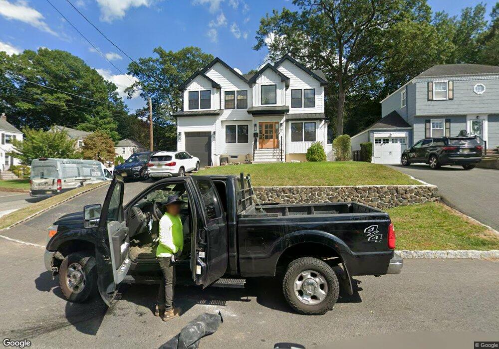 12 Twin Oak Rd, Livingston, NJ 07039 - photo 1