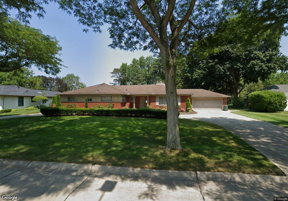 66 Stonehurst Rd, Grosse Pointe Shores, MI 48236 - photo 1