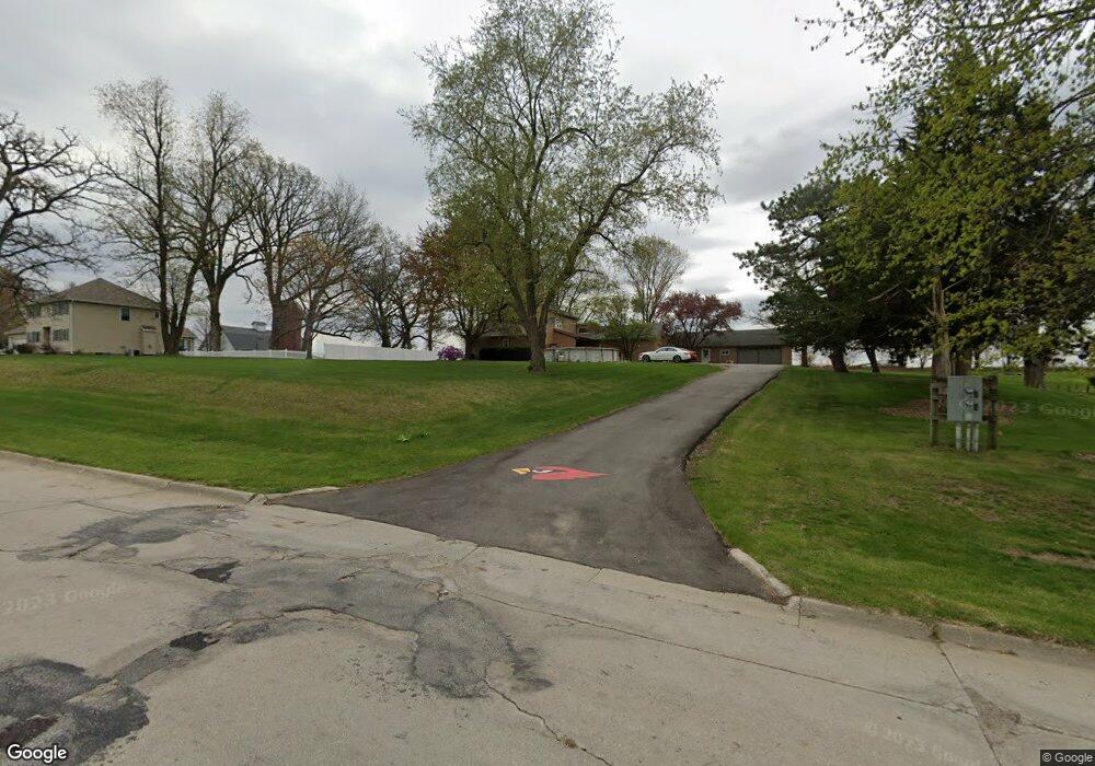 1205 S 20th Ave W, Newton, IA 50208 - photo 1