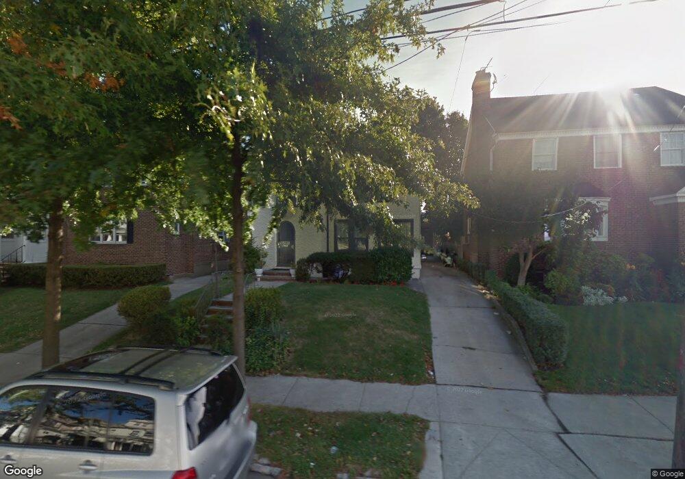 4339 169th St, Flushing, NY 11358 - photo 1