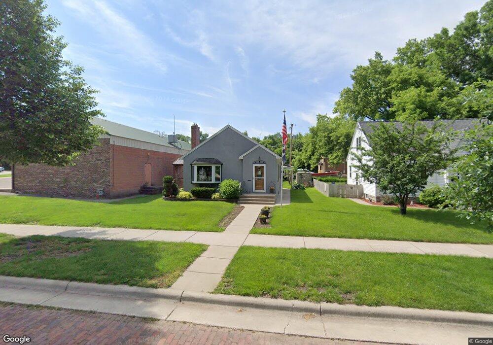 511 Park Ln, Mankato, MN 56001 - photo 1