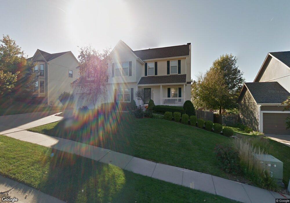 5356 Albervan St, Shawnee, KS 66216 - photo 1