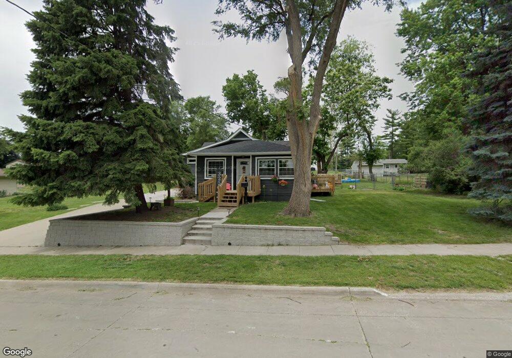 3250 Mahaska Ave, Des Moines, IA 50317 - photo 1