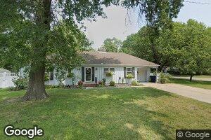 2002 Oxford Rd, Lawrence, KS 66044