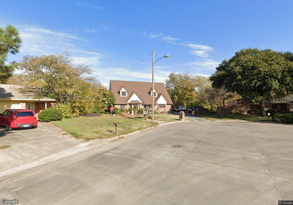 8441 Donna Dr, North Richland Hills, TX 76182 - photo 1