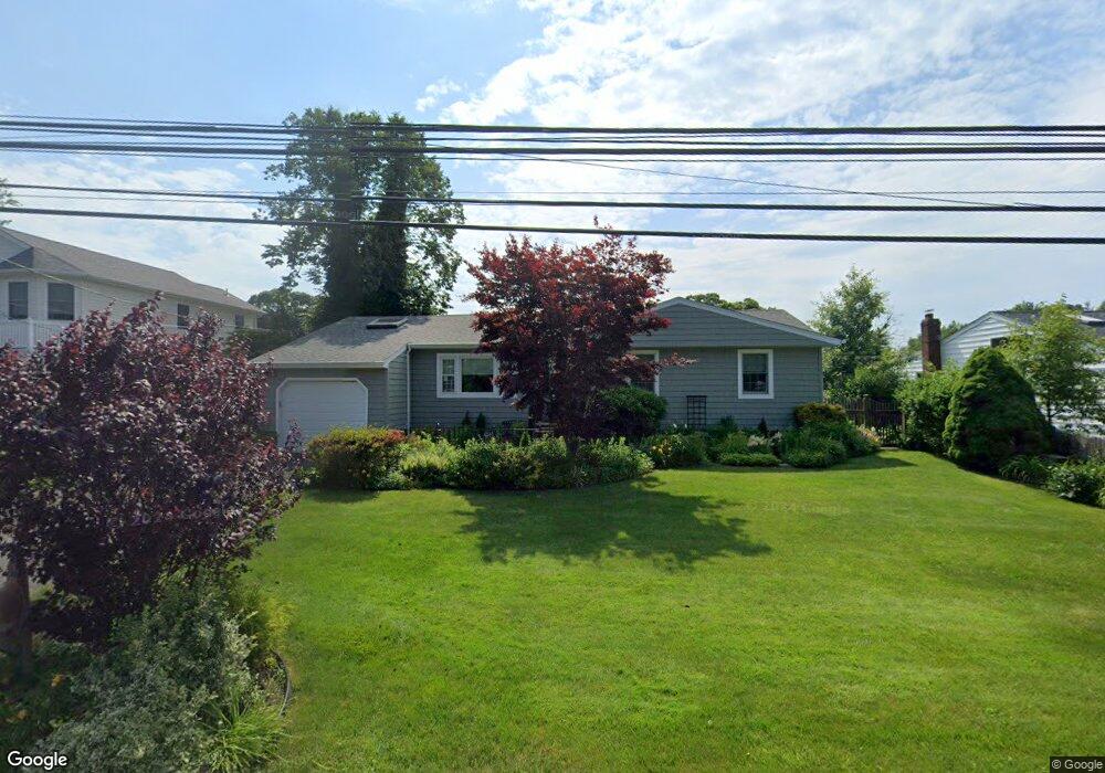 130 Barrett Ave, Bayport, NY 11705 - photo 1