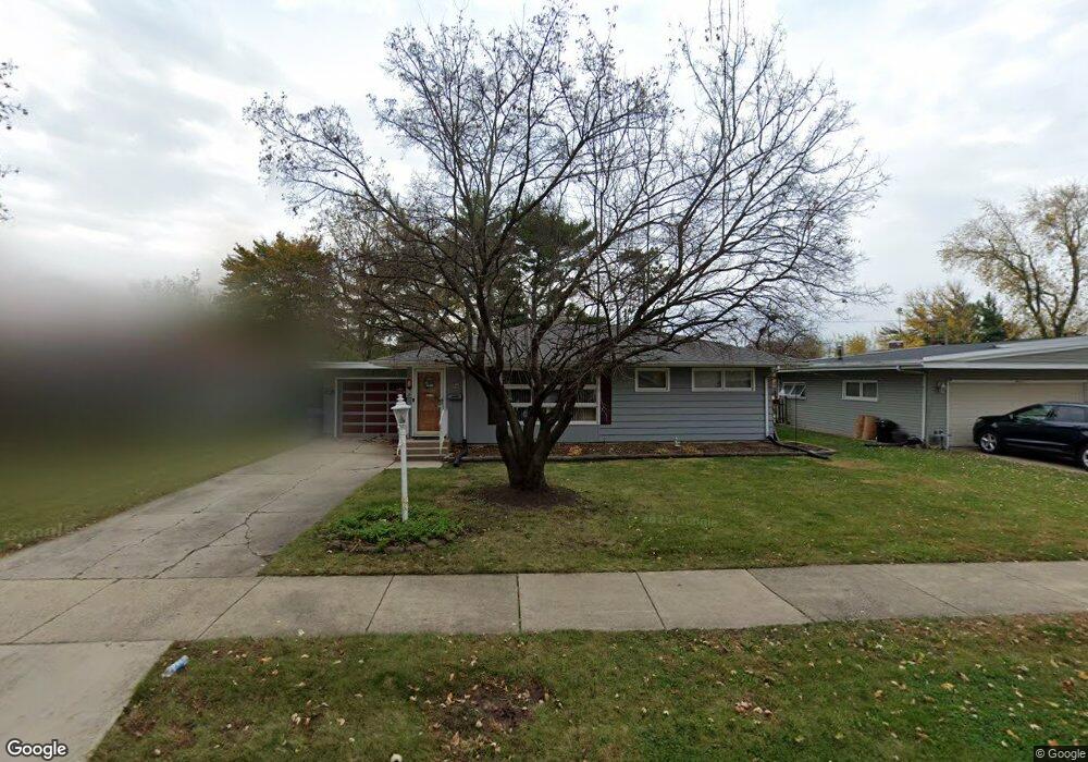 545 Iroquois Dr unit 2, Aurora, IL 60506 - photo 1