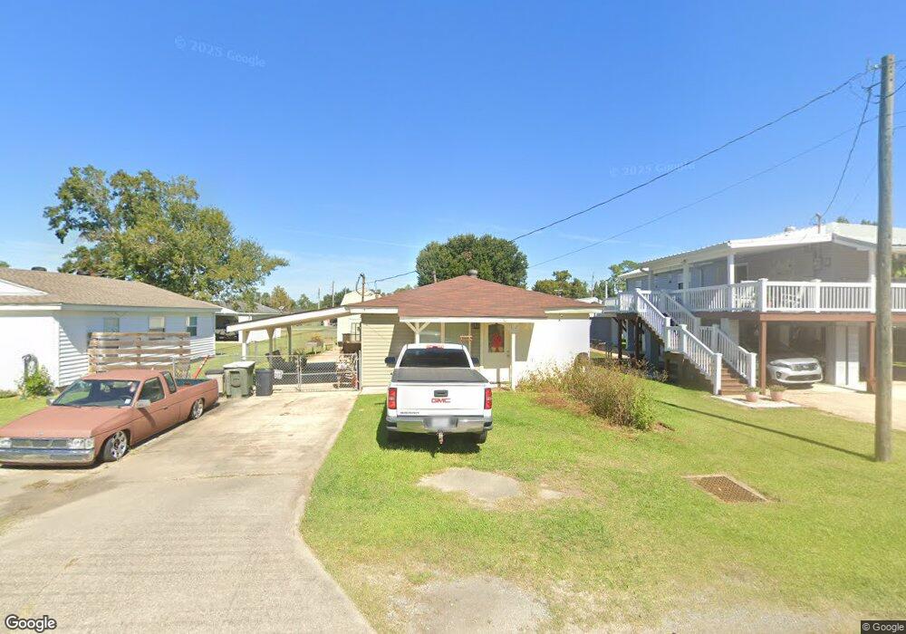 229 Hidalgo Dr, Houma, LA 70363 - photo 1