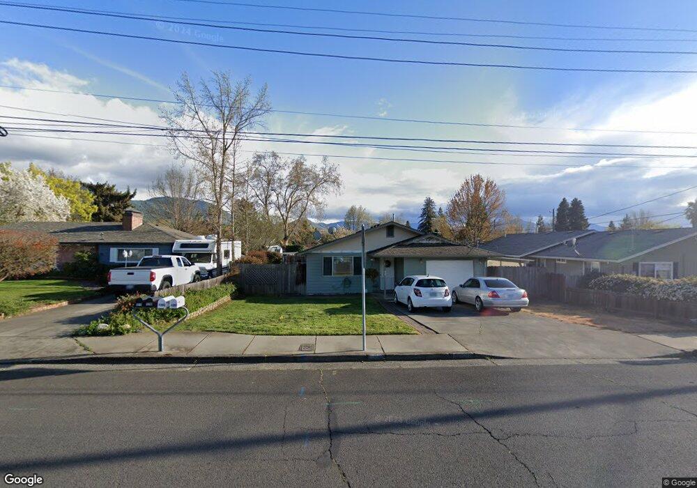 1201 NE A St, Grants Pass, OR 97526 - photo 1