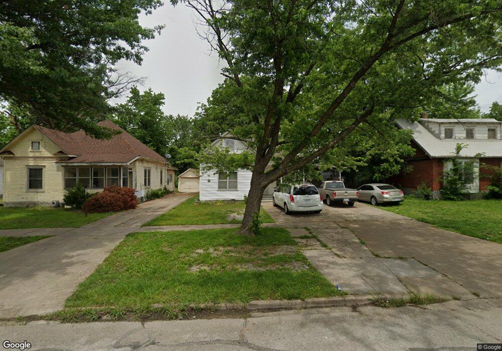 2605 Dirr Ave, Parsons, KS 67357 - photo 1