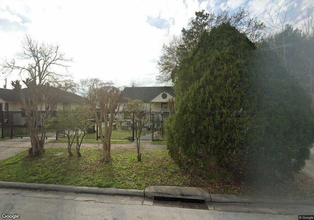 4409 Beggs St, Houston, TX 77009 - photo 1