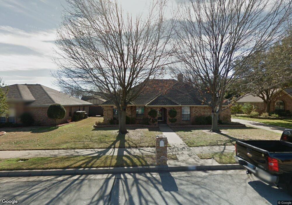 224 Carolyn Dr, Bedford, TX 76021 - photo 1