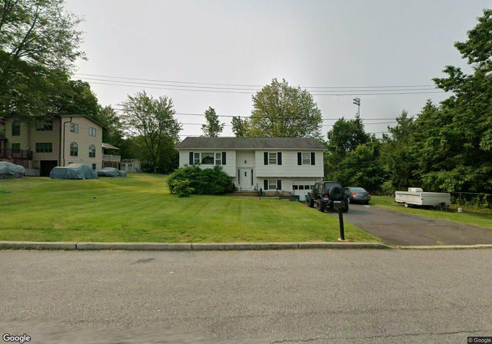 16 Hemlock Dr, Congers, NY 10920 - photo 1