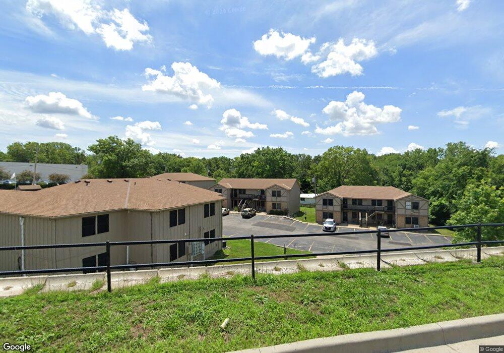 6332 Caenen Lake Rd unit H, Shawnee, KS 66216 - photo 1