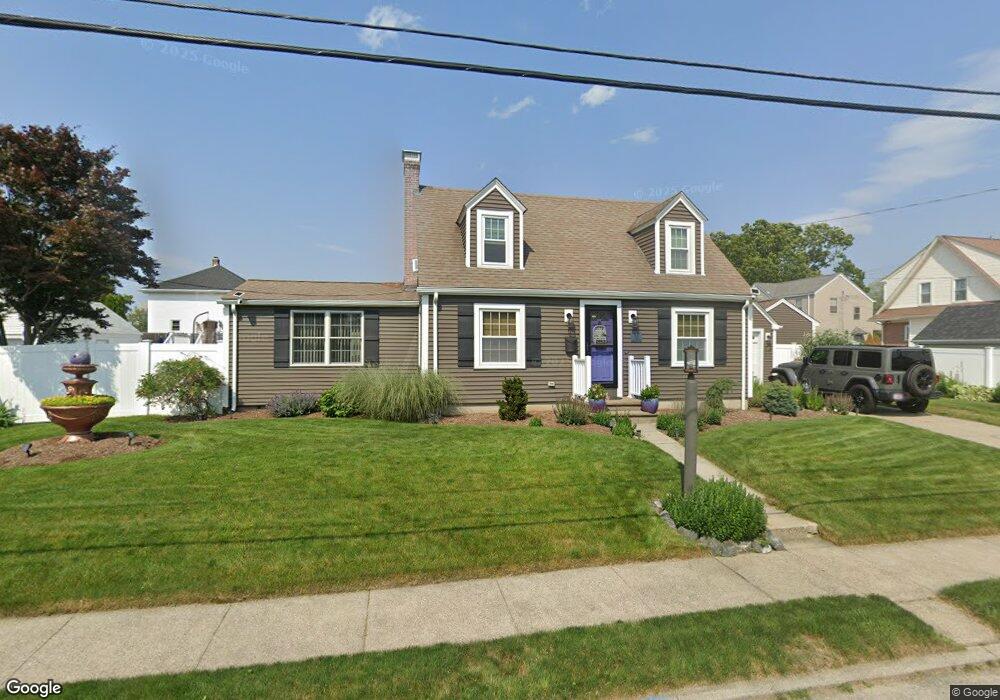 11 Lockmere Rd, Cranston, RI 02910 - photo 1