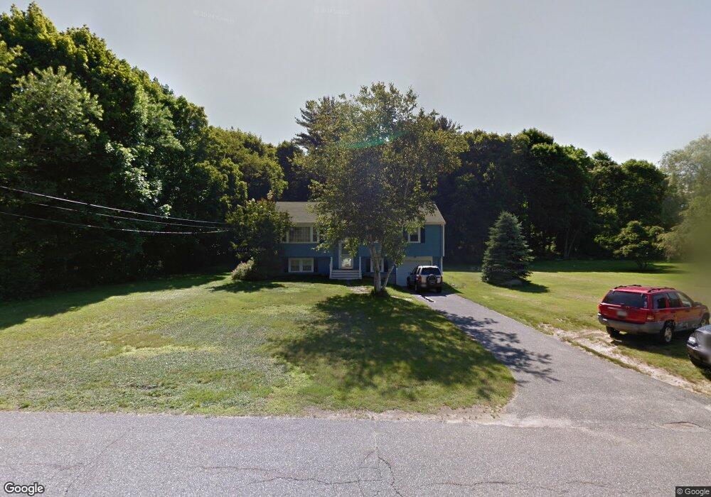 39 Hacketts Pond Dr, Hanover, MA 02339 - photo 1