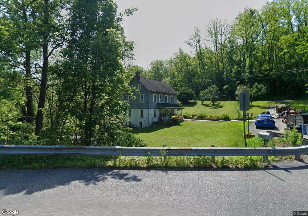 5362 Overlook Rd, Slatington, PA 18080 - photo 1