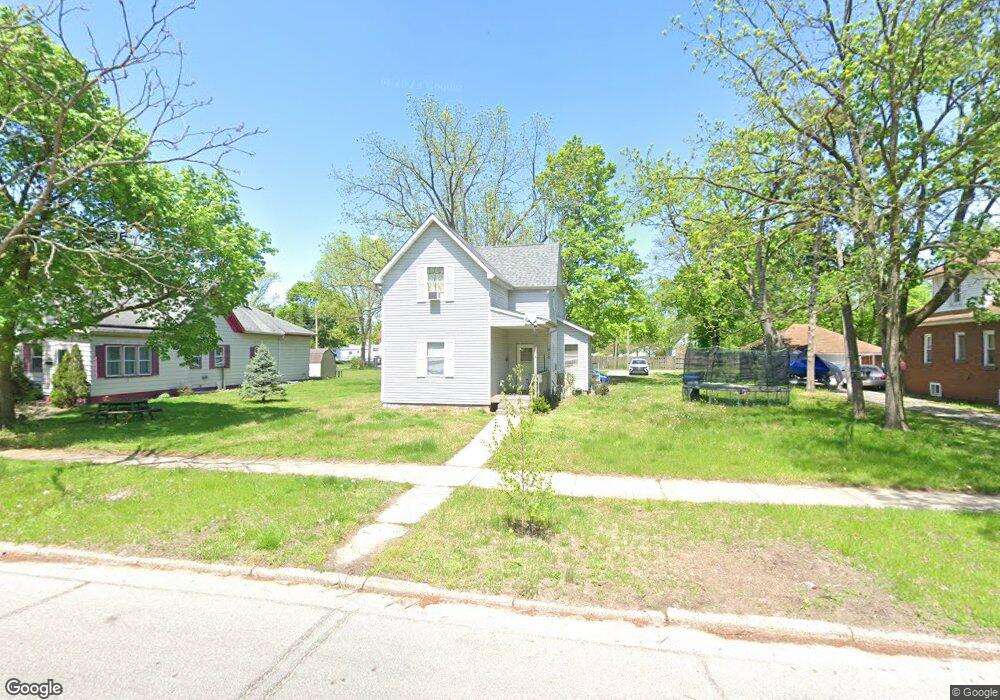 910 W Wolf Ave, Elkhart, IN 46516 - photo 1