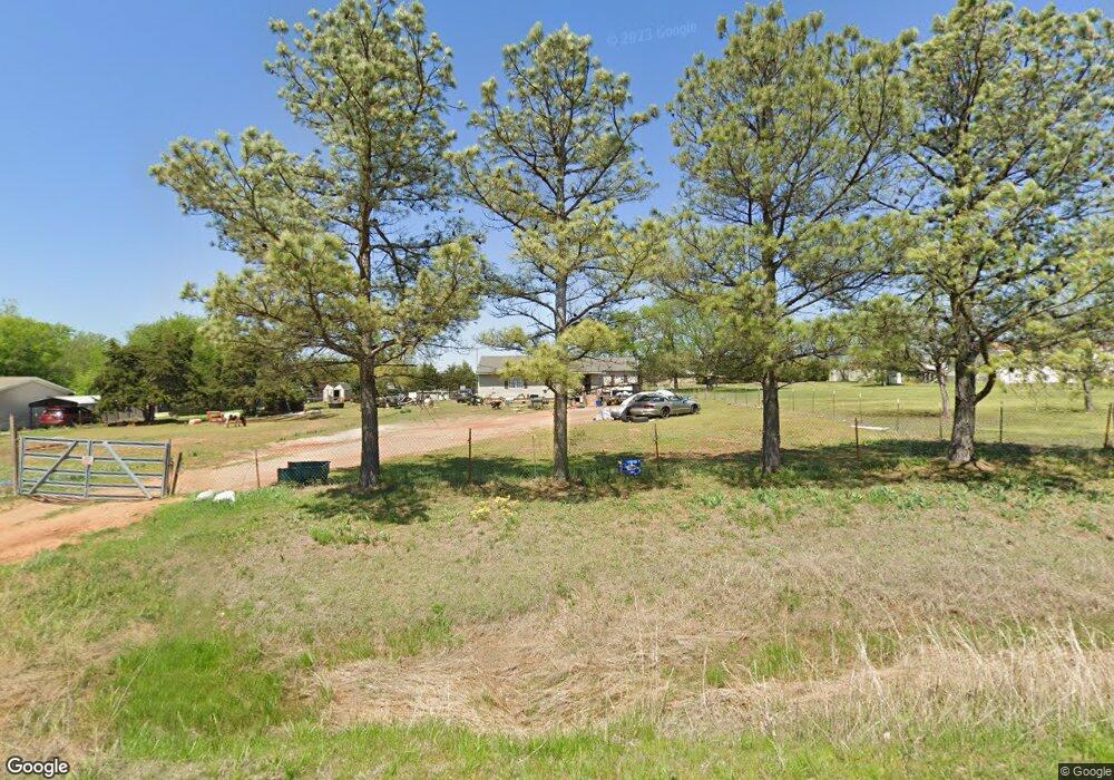 104 Valley View Dr, Shawnee, OK 74804 - photo 1