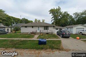 125 1st St, Manning, IA 51455