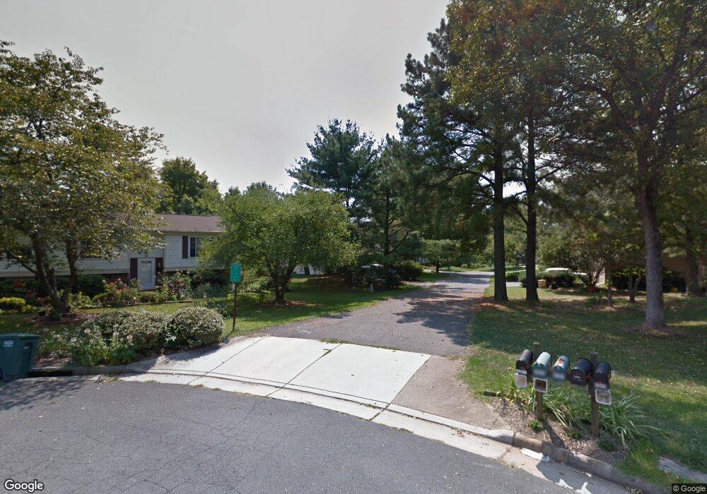 12813 Awbrey Ct, Herndon, VA 20171 - photo 1