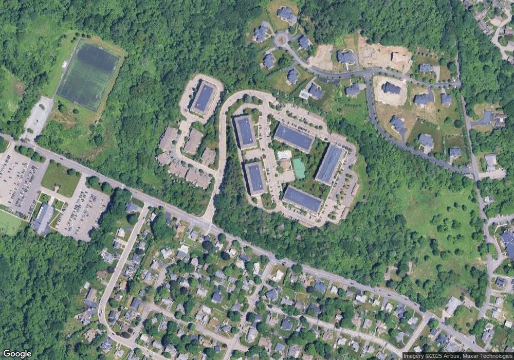 Wellington Crossing unit 402, Waltham, MA 02452 - photo 1