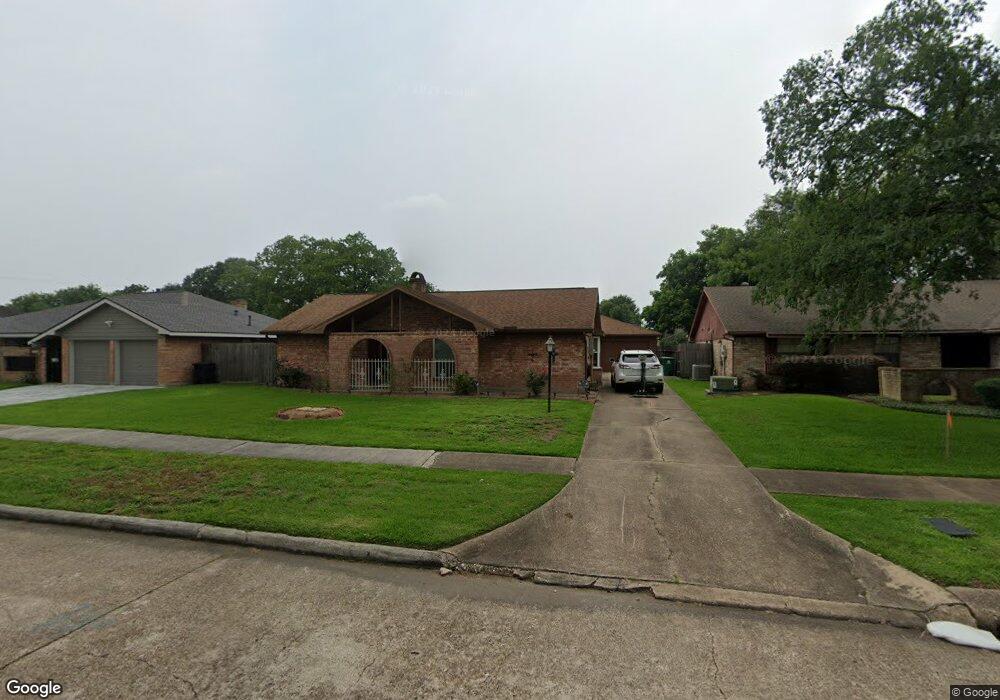 10219 Kirkglen Dr, Houston, TX 77089 - photo 1