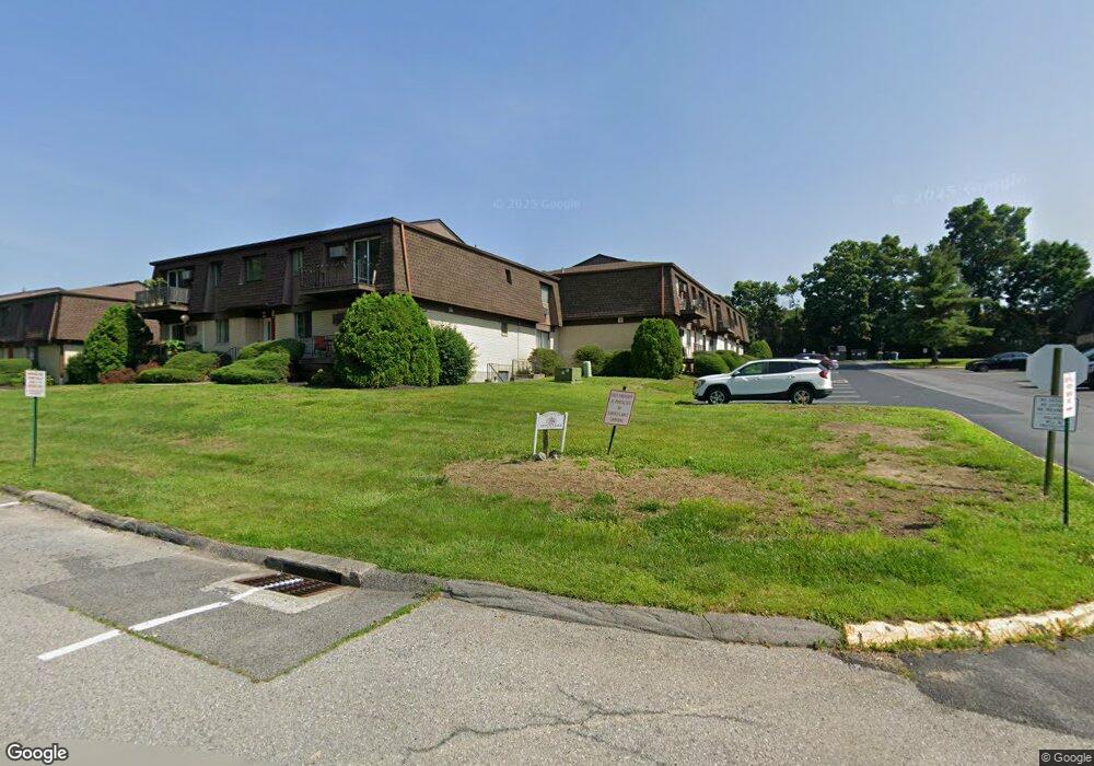 905 Cherry Hill Dr, Poughkeepsie, NY 12603 - photo 1