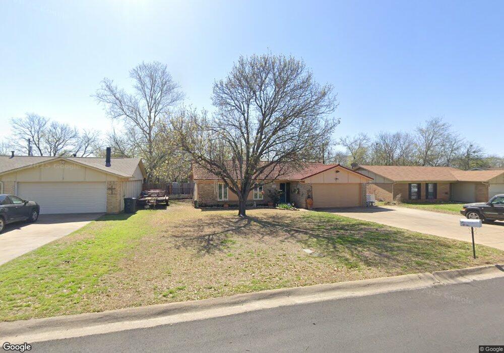 1205 Davis St, Cleburne, TX 76033 - photo 1