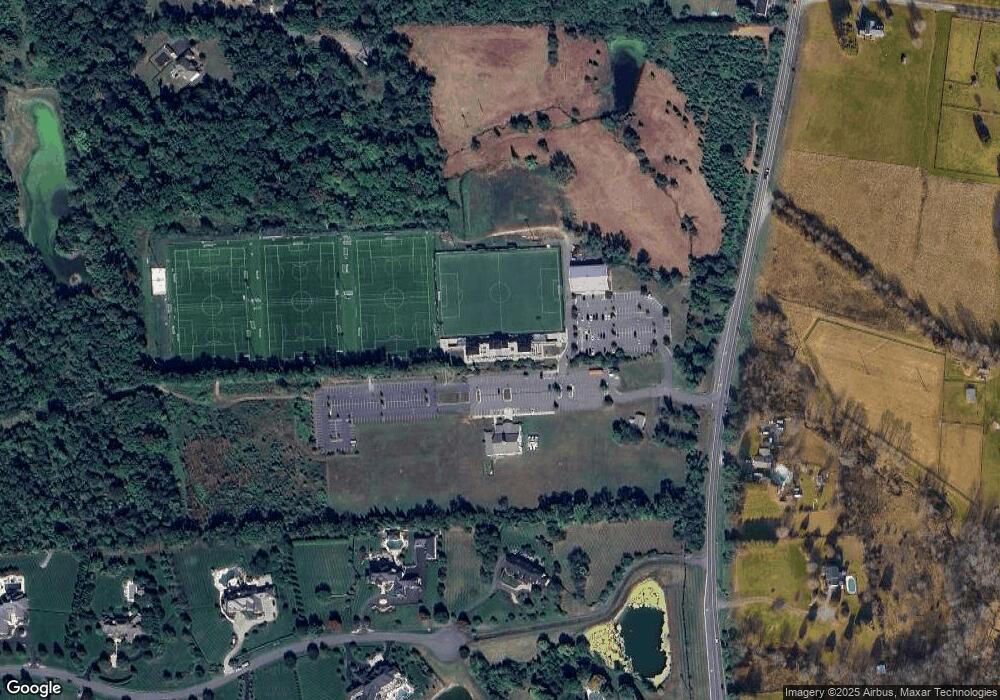 19623 Evergreen Mills Rd, Leesburg, VA 20175 - photo 1