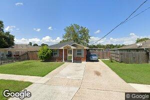 2904 Riverbend Dr, Violet, LA 70092