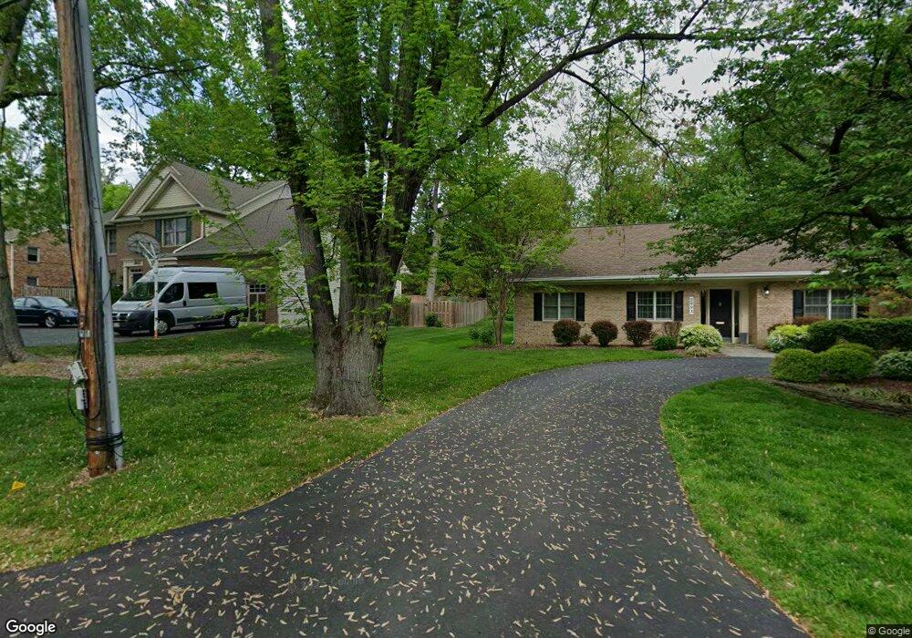 3030 Seven Oaks Place, Falls Church, VA 22042 - photo 1