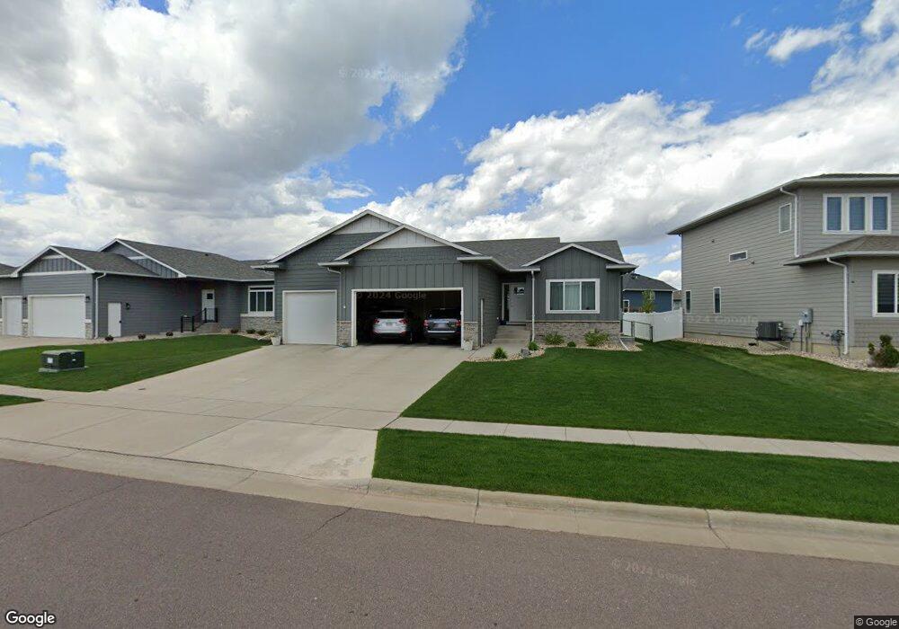 5437 S Woodsedge Trail, Sioux Falls, SD 57108 - photo 1