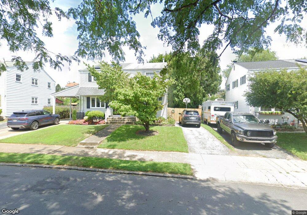 1318 Greenview Dr, Bethlehem, PA 18018 - photo 1