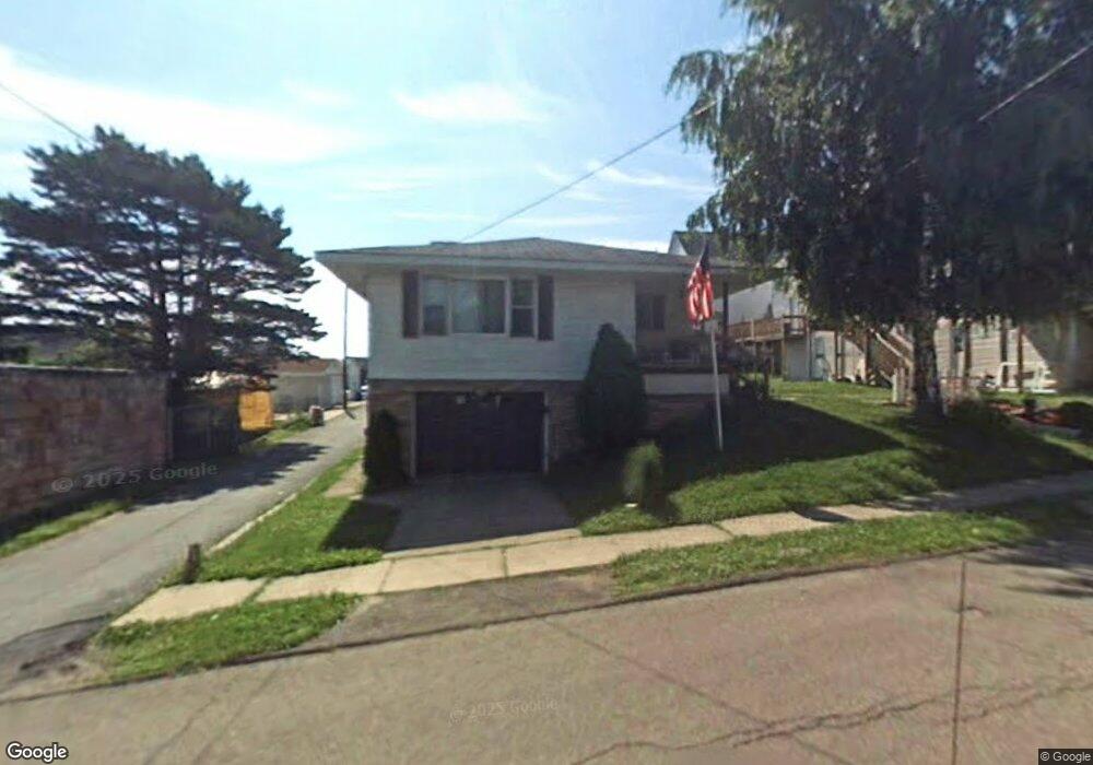 906 N Rebecca Ave, Scranton, PA 18504 - photo 1
