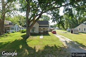 209 S Benton St, Tampico, IL 61283